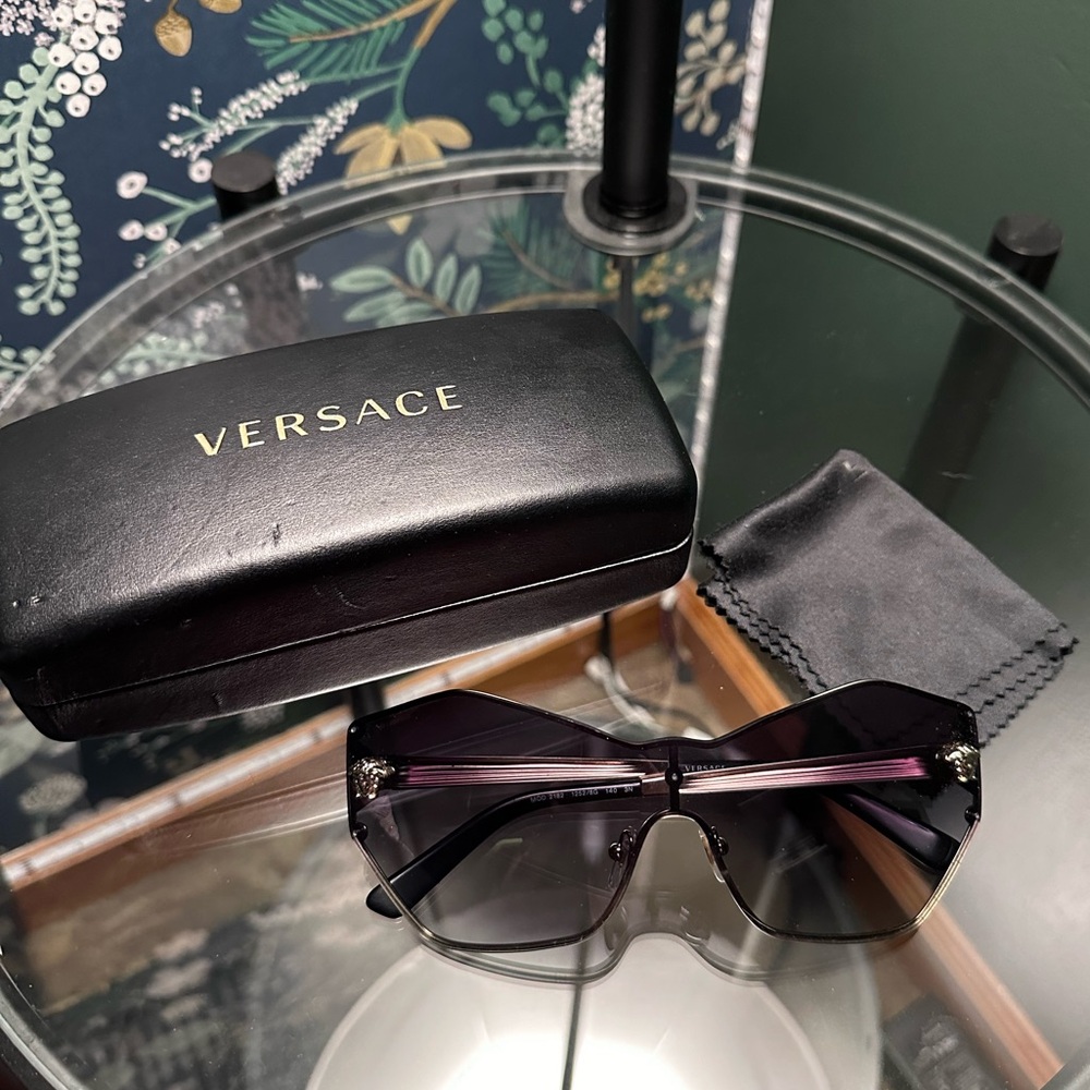 Versace sunglasses mod. 2182